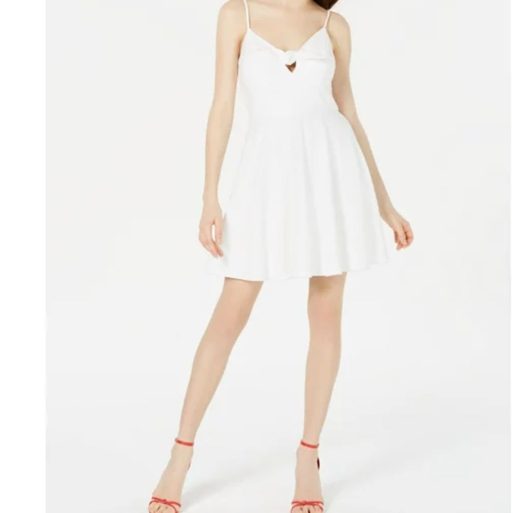 Trixxi Mini Dress Size M Flare Bow Tie Front White Textured Pattern